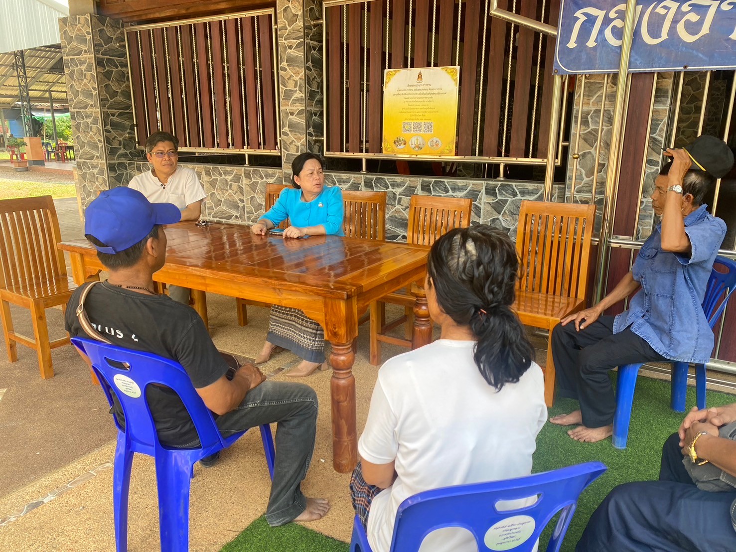 พช.โพนนนาแก้ว ลงพื้นที่เตรียมพร้อมประกวดหมู่บ้านต้นแบบการน้อมนำแนวพระราชดำริไปประยุกต์ใช้ ตามโครงการ 9 ; 10